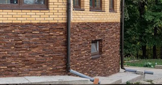 Наружная отделка фундамента в Кузнецке от ТротуарнаяПлитка по цене от 938 руб.