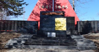 Профессиональное благоустройство памятников в Кузнецке в октябре